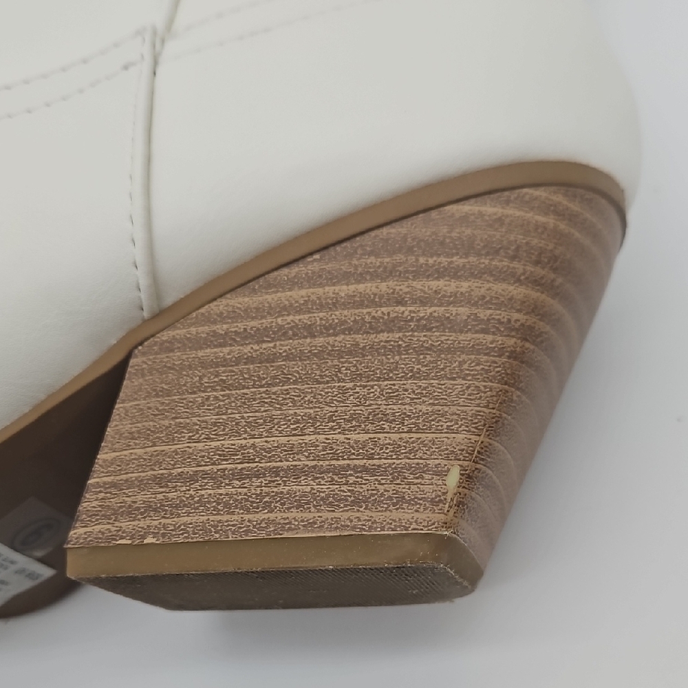 Soda White Pointed Toe Western Ankle Boots - Picture 7 of 12